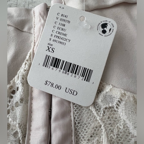 NWT Free People Intimately Women’s Lace Night Cream Thong Bodysuit in size XS - Picture 6 of 6
